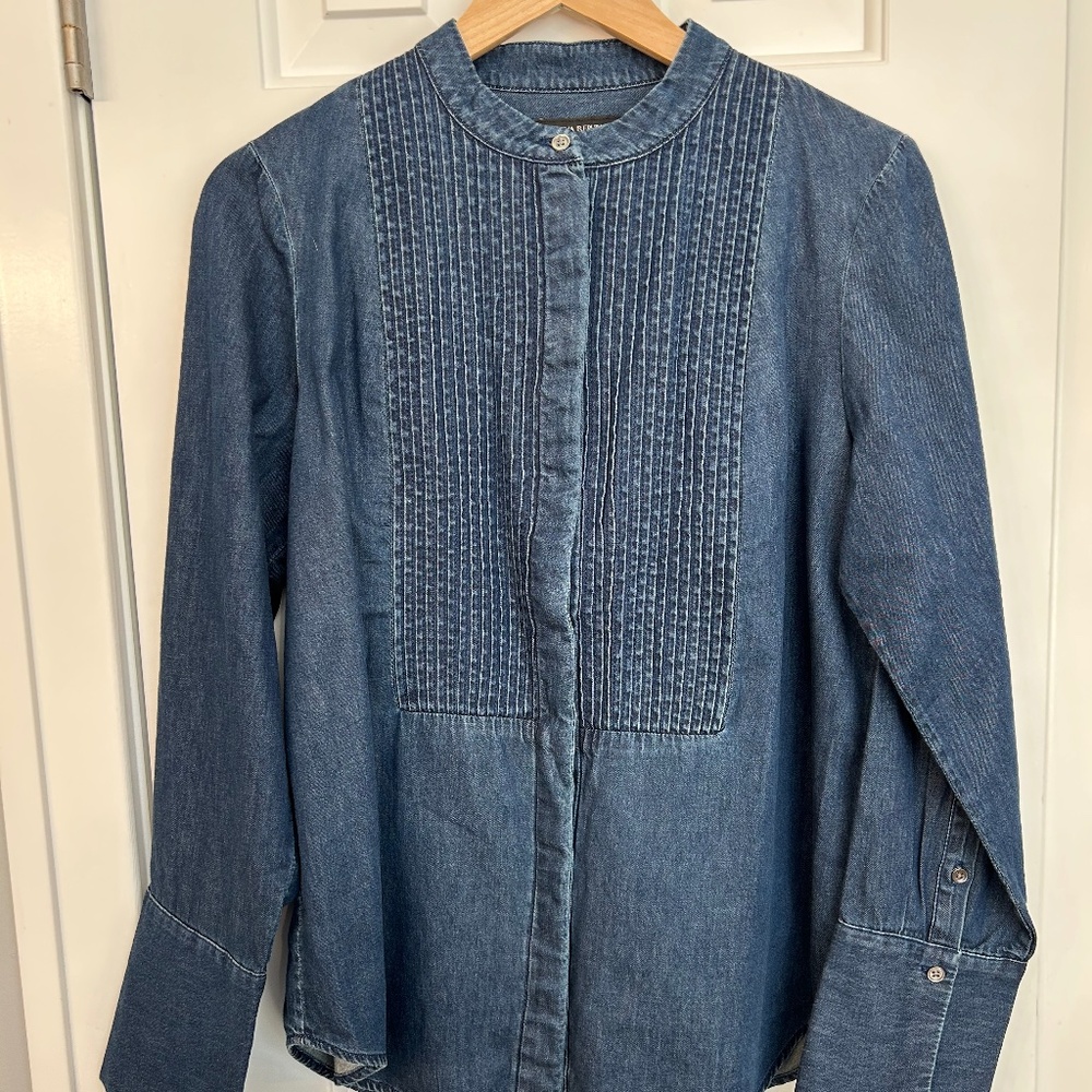 Banana Republic Women's Denim Tuxedo shirt, size L, NWT